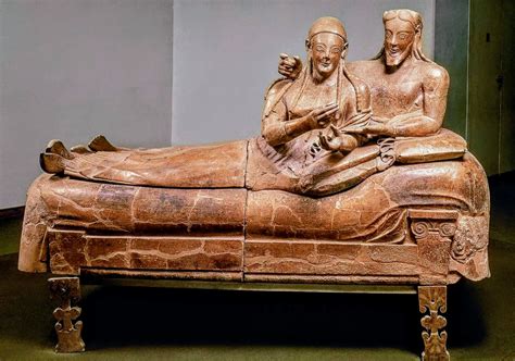 Sarcophagus of the Spouses: An Enigmatic Embrace Frozen in Time!