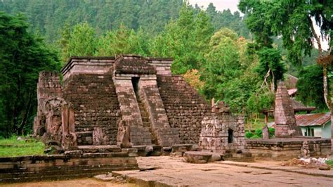  Candi Sukuhun Gizemli Mimarisinin ve Sembolik Gösterimlerinin İncelenmesi!